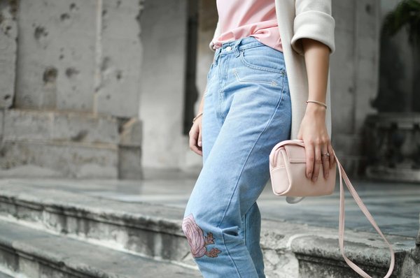 How to choose the perfect pair of flared jeans for your style?